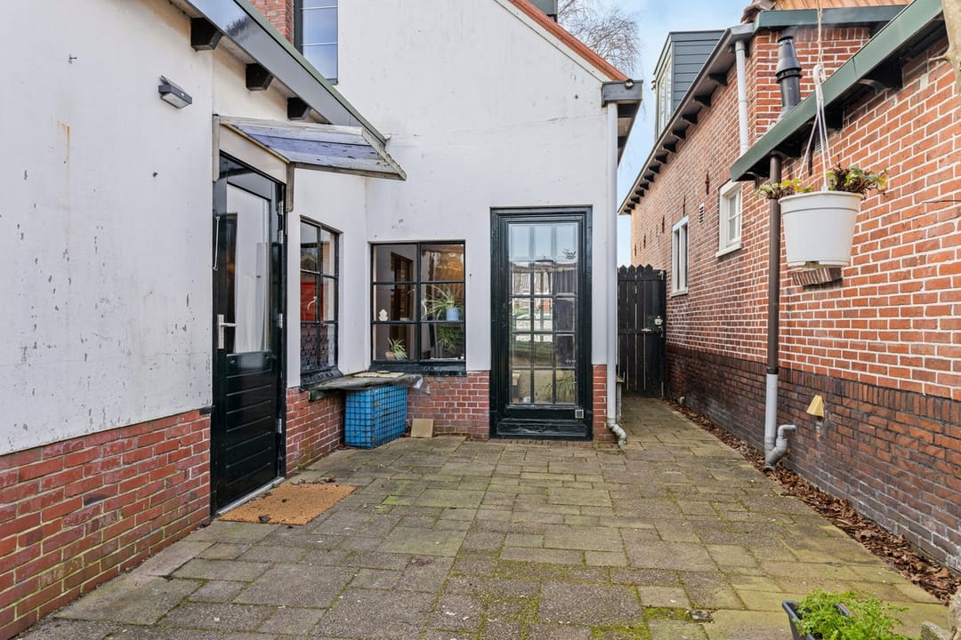 Photo 32 of Sarastraat 32