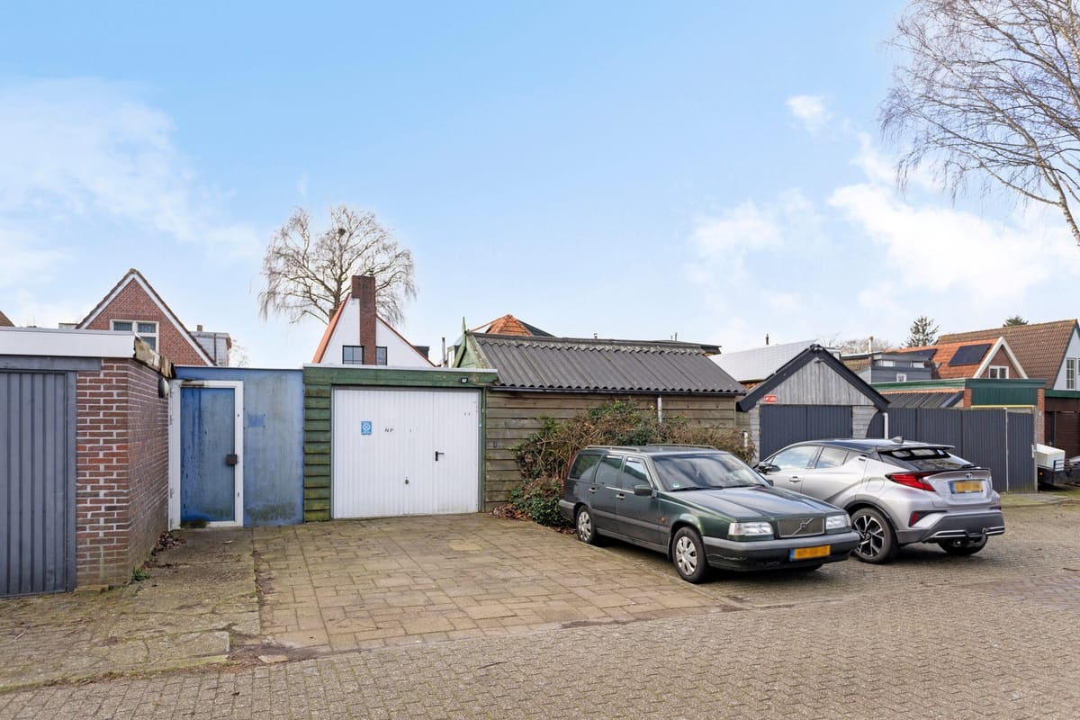 Photo 34 of Sarastraat 32