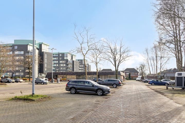 Foto 35 van Sarastraat 32