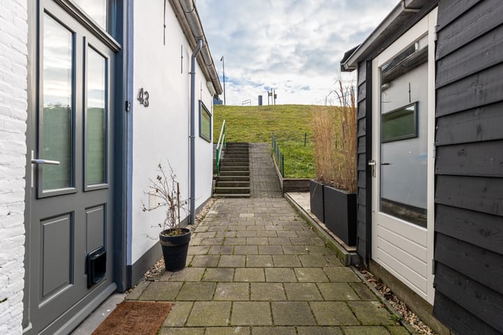 Foto 34 van Lekdijk-West 43