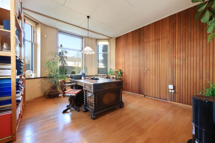 Foto 15 van Middelweg 63