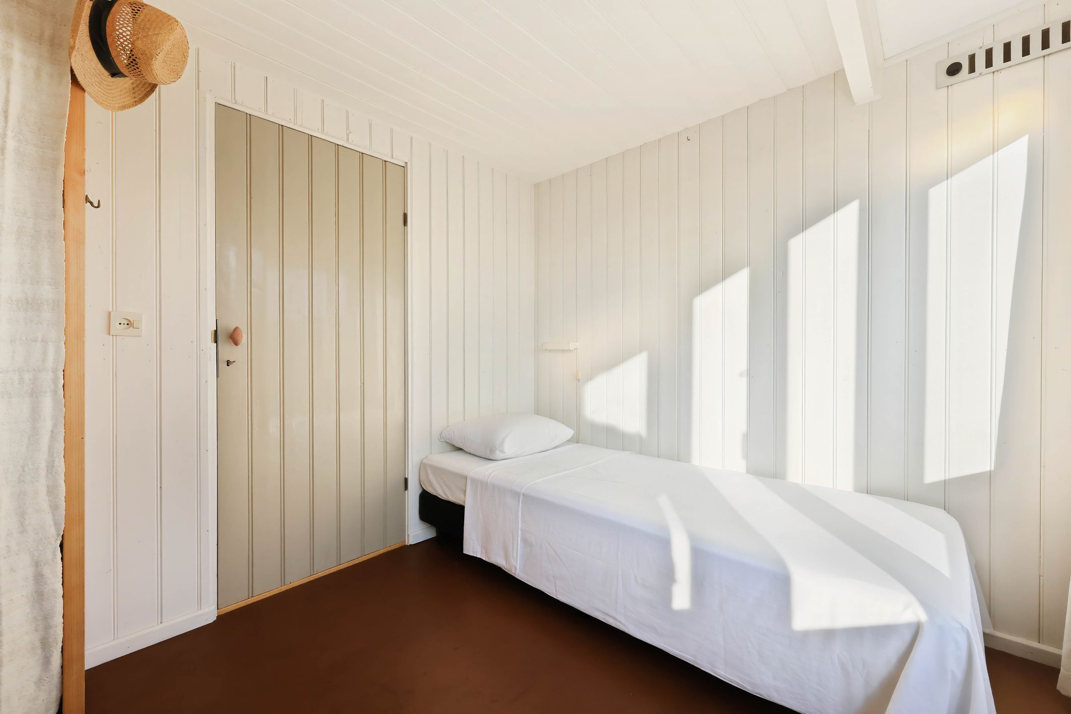 Foto 24 van Middelweg 63