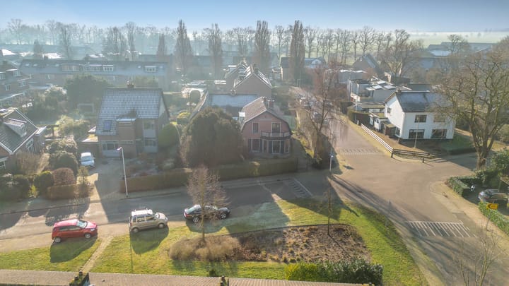 Foto 51 van Middelweg 63