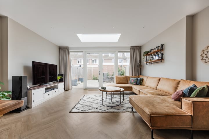 Foto 2 van Purperforel 16