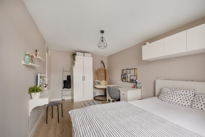 Foto 13 van Purperforel 16