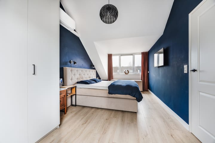 Foto 18 van Purperforel 16