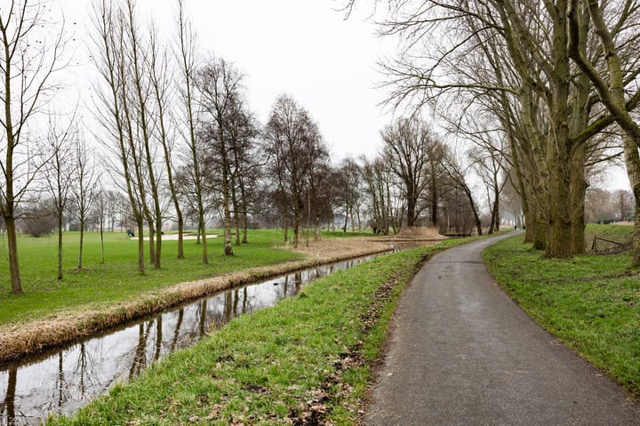 Foto 26 van Purperforel 16