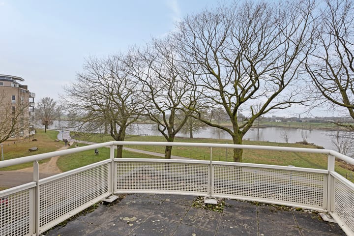 Foto 44 van Maasstaete 43