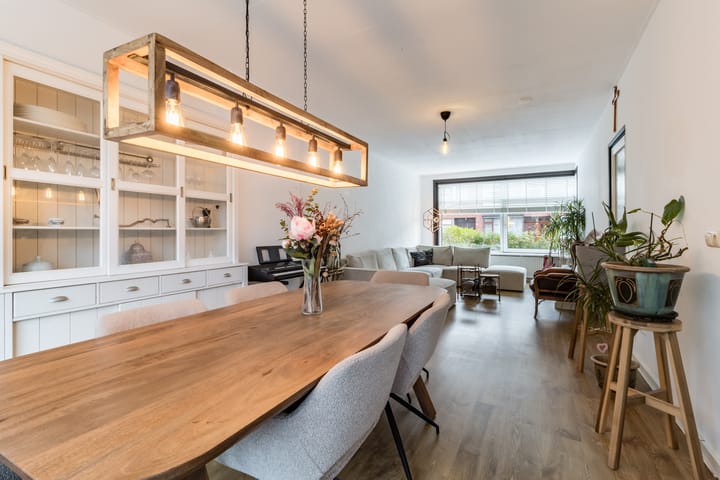 Photo 2 of Verboomstraat 19-A