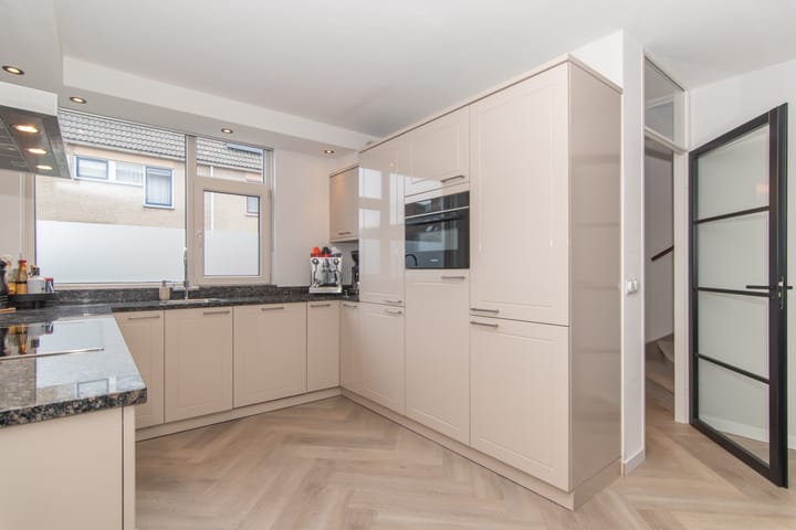 Foto 8 van Van Ravesteynplan 17