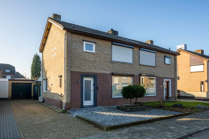 Foto 1 van Schumanstraat 34