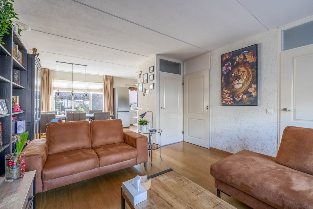 Photo 2 of Acacia 41