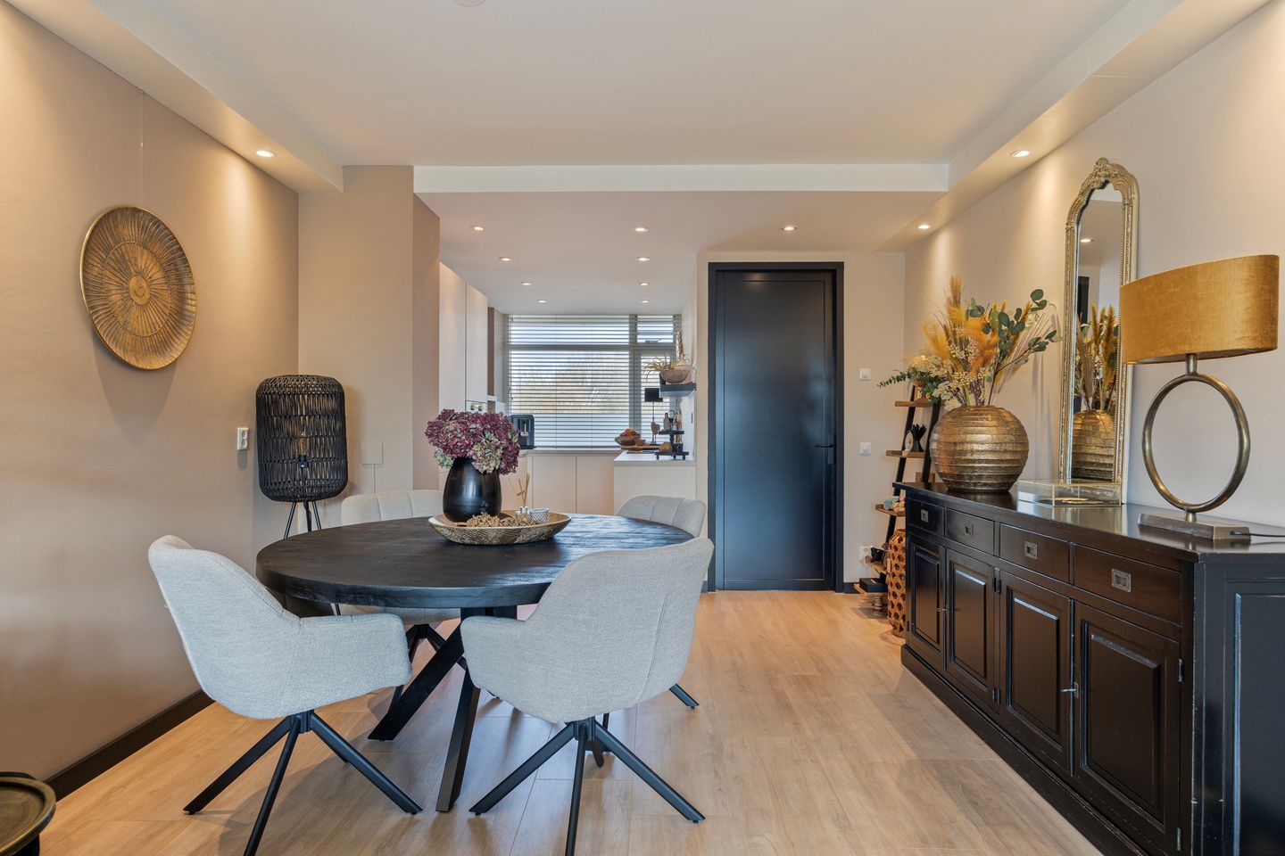 Photo 10 of Einsteinplaats 935