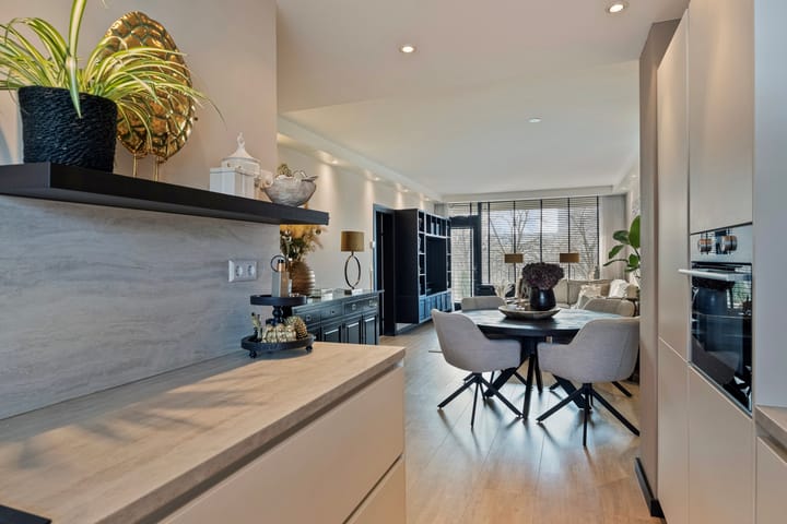 Foto 14 van Einsteinplaats 935