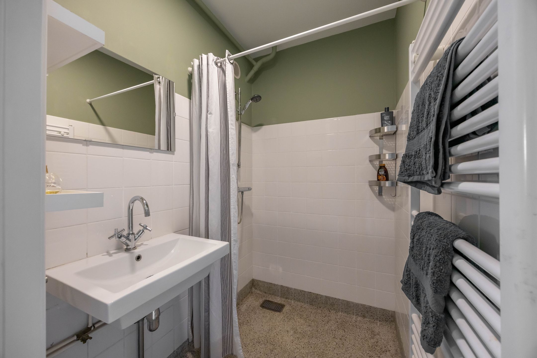 Foto 24 van Admiraal de Ruyterlaan 24-F