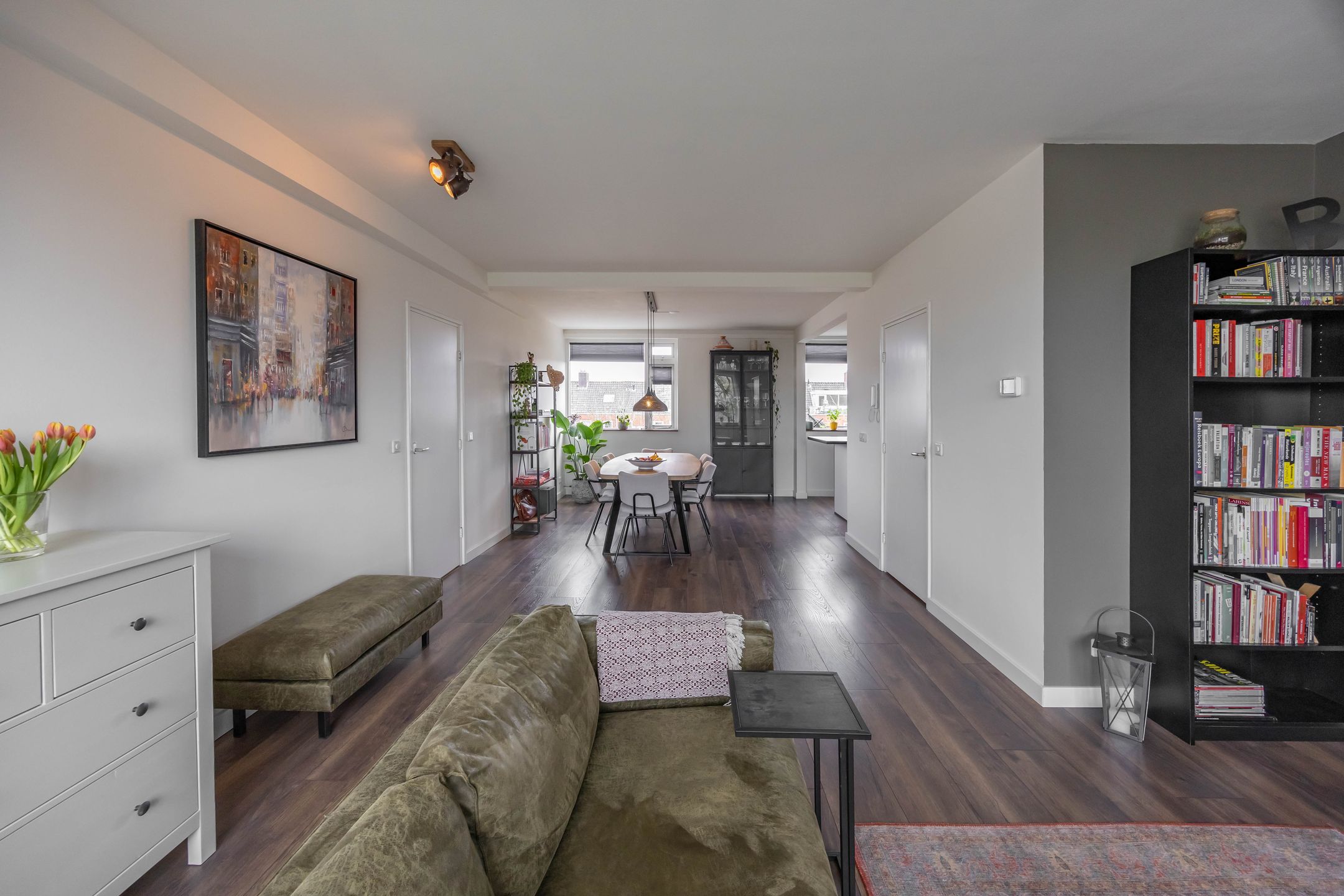 Foto 12 van Admiraal de Ruyterlaan 24-F