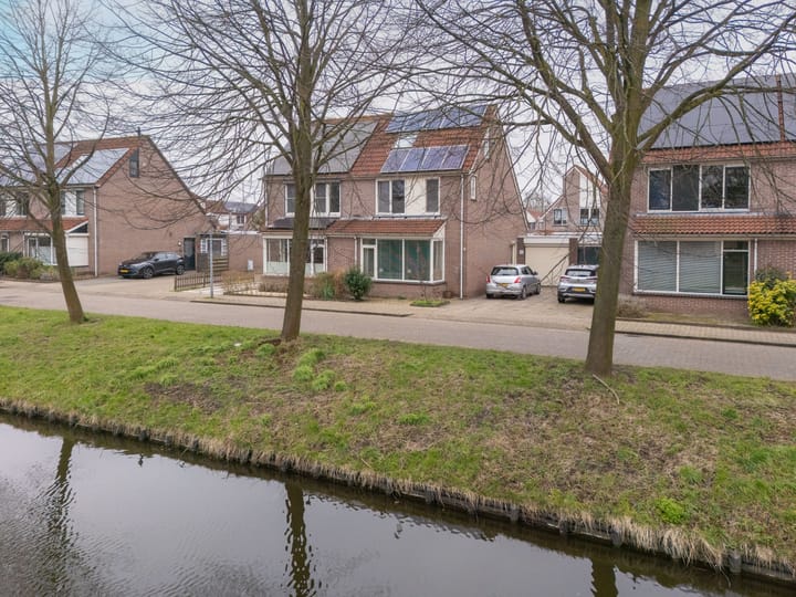 Foto 35 van Cypres 70