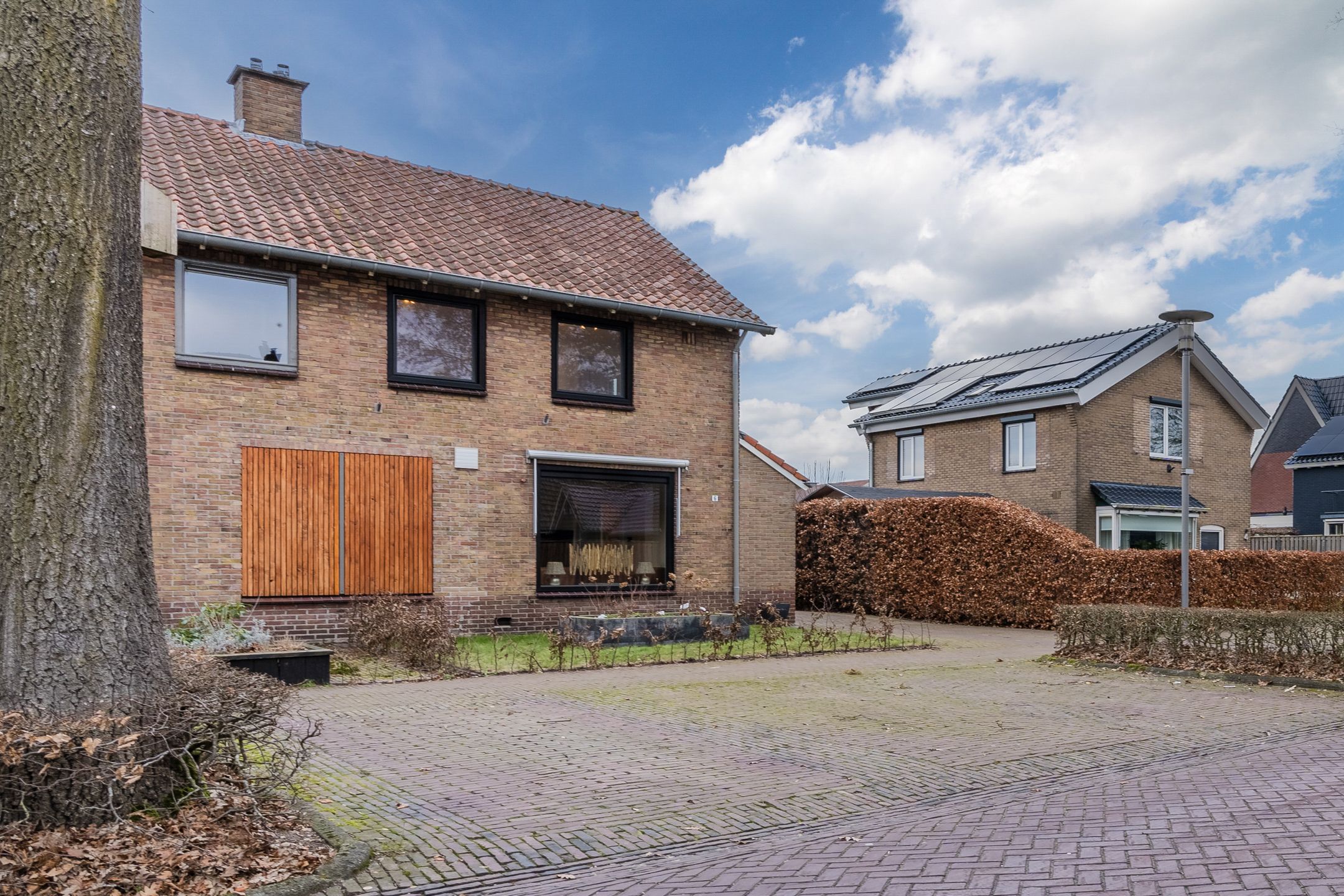 Foto 3 van Burg.Baron van Dedemstraat 6