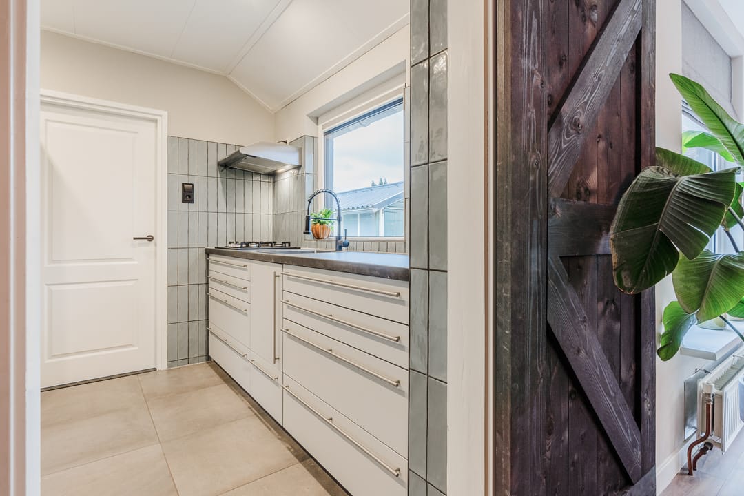 Foto 17 van Burg.Baron van Dedemstraat 6