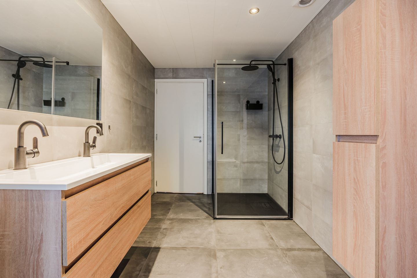 Foto 29 van Burg.Baron van Dedemstraat 6