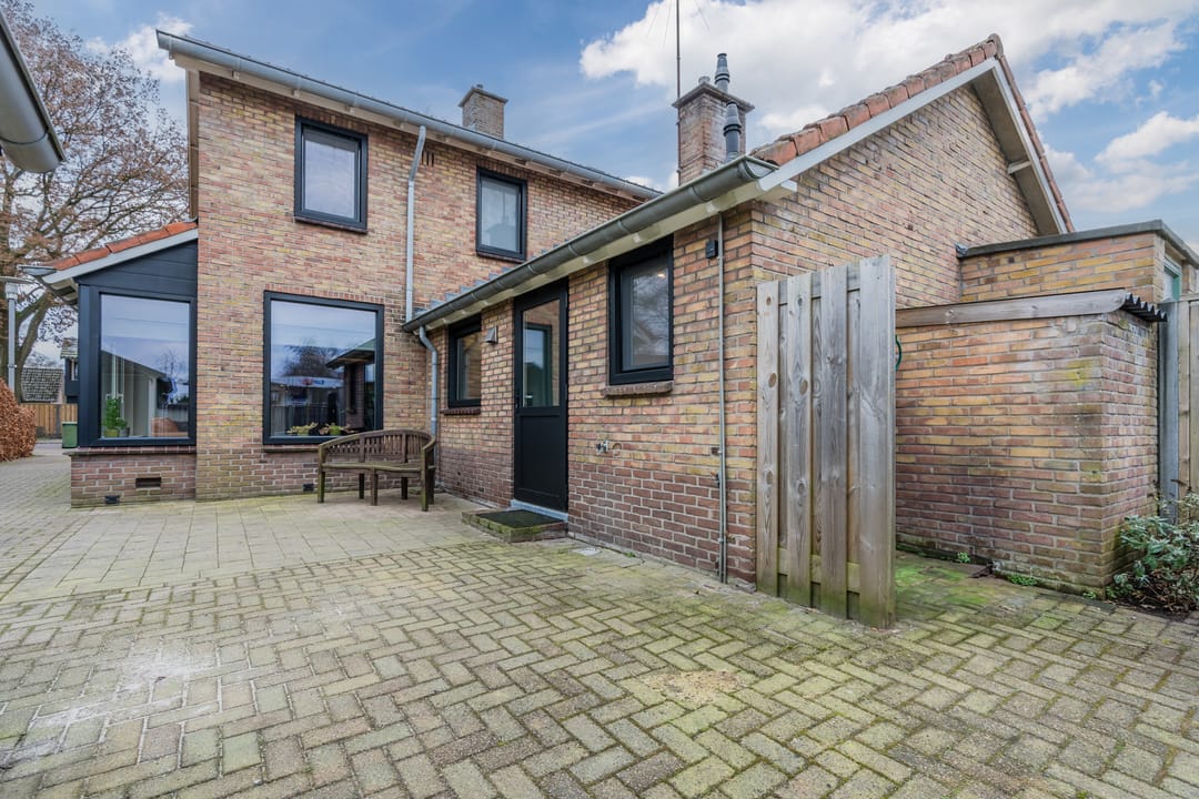 Foto 37 van Burg.Baron van Dedemstraat 6