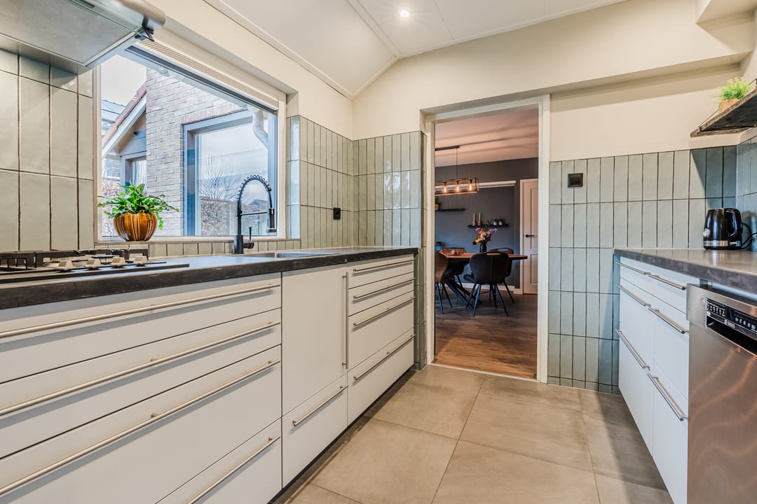 Foto 16 van Burg.Baron van Dedemstraat 6