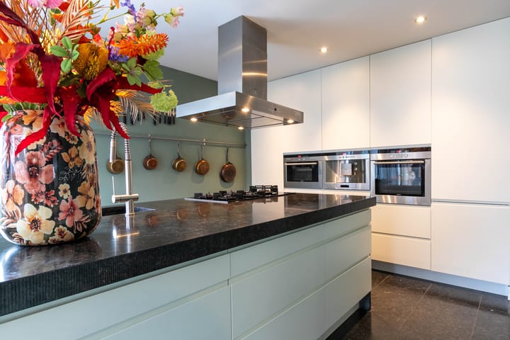 Foto 12 van Voerstraat 1