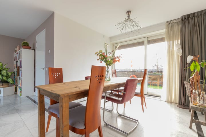 Foto 29 van Voerstraat 1