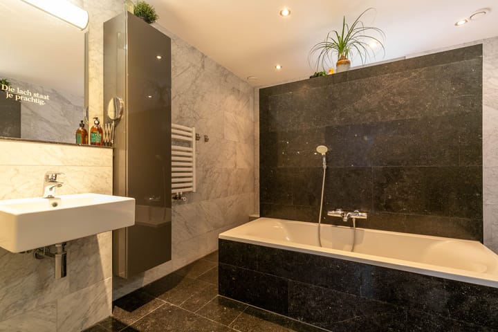 Foto 37 van Voerstraat 1