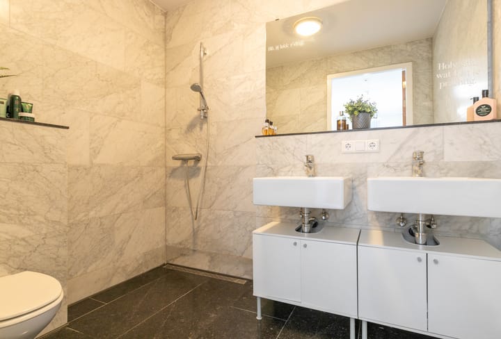 Foto 45 van Voerstraat 1