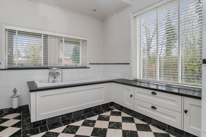 Photo 10 of Robbenoort 119