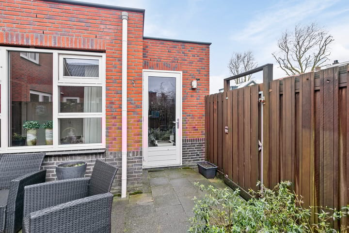 Photo 22 of Prins Hendrikstraat 17