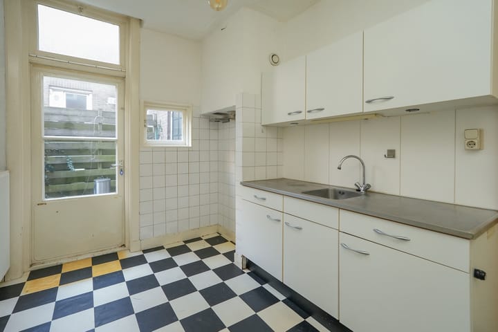 Photo 8 of Tooropstraat 37