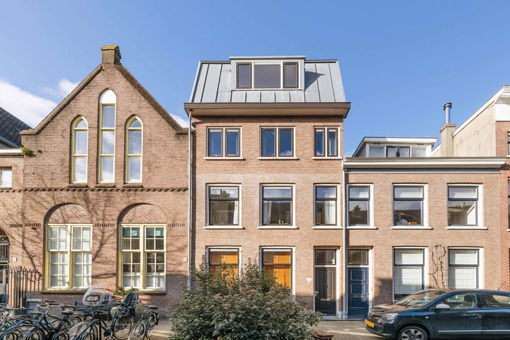 Bekijk foto van Adriaanstraat 28 G