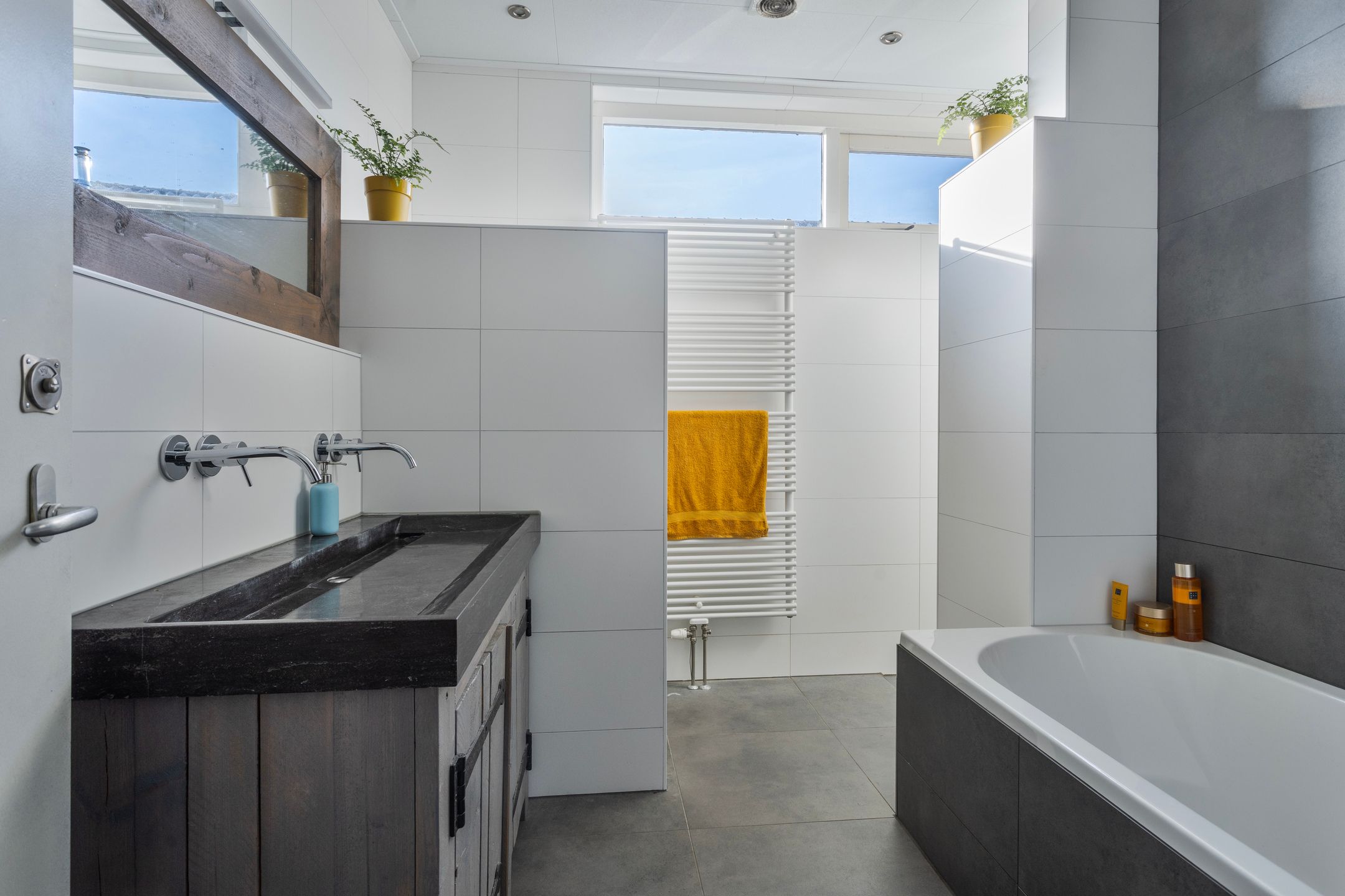 Photo 24 of Broek 50