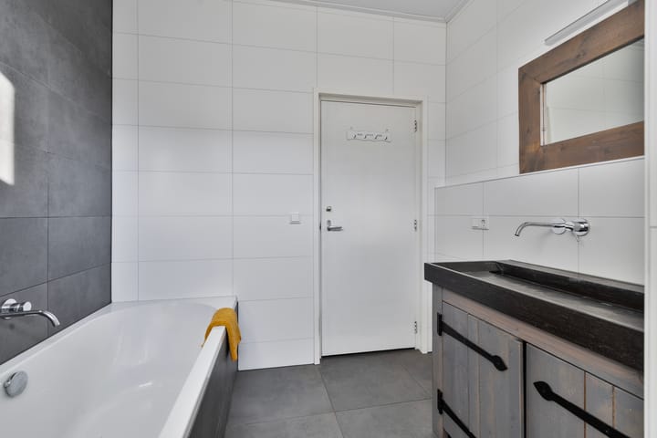 Photo 25 of Broek 50