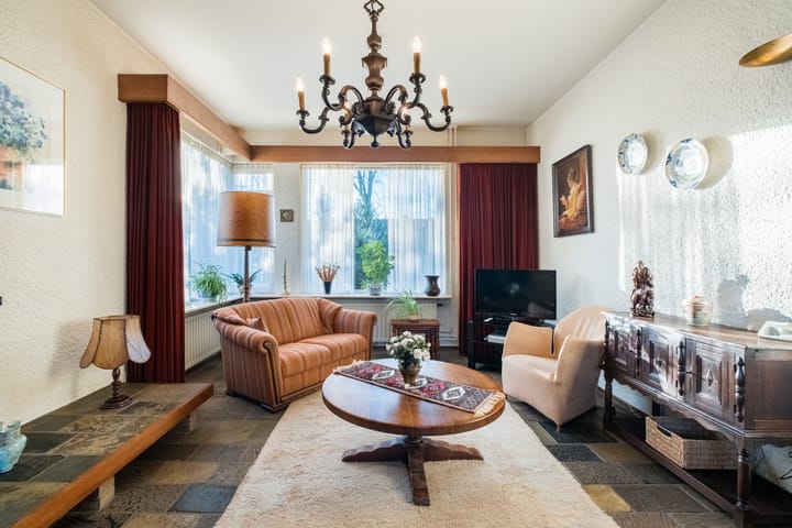 Foto 6 van Mgr de Haasstraat 17