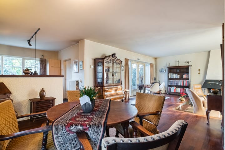 Foto 13 van Mgr de Haasstraat 17