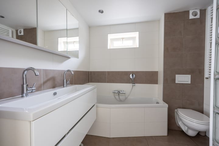 Foto 21 van Koningsholster 68