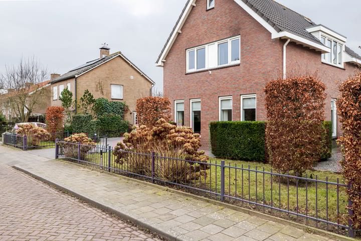 Photo 37 of Mauritsstraat 1