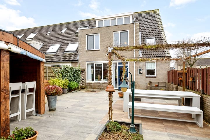 Foto 6 van Marga Klompésingel 2