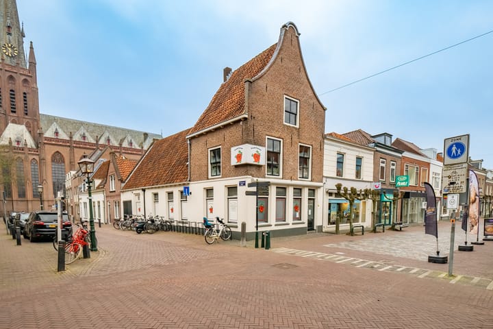 Foto 35 van Sint Nicolaasstraat 2