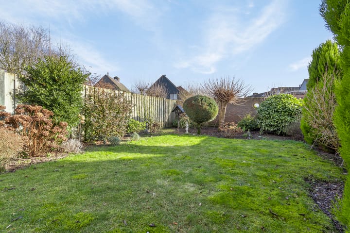 Foto 33 van Bisschop van Mierlostraat 110