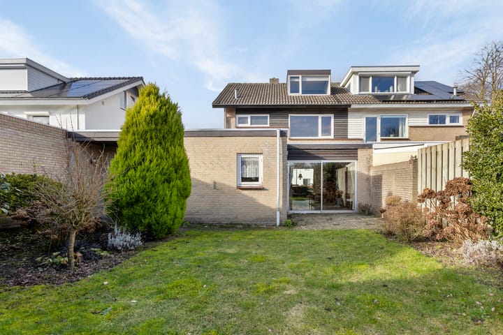 Foto 34 van Bisschop van Mierlostraat 110