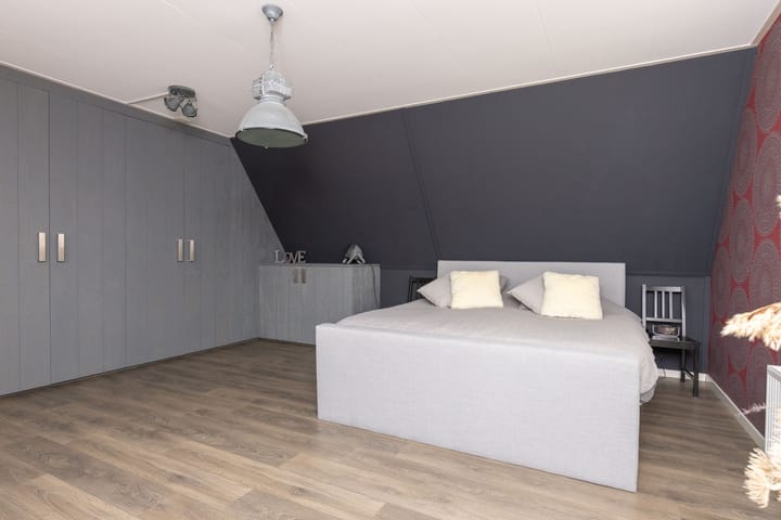 Foto 36 van De Rode Eenhoorn 10