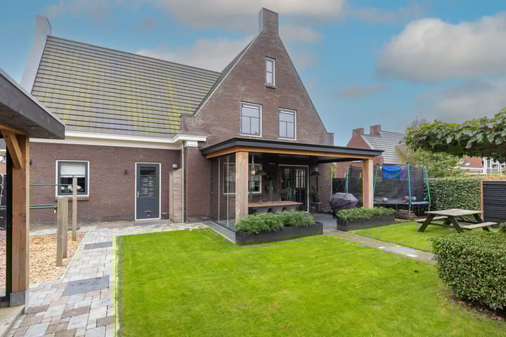 Foto 22 van De Rode Eenhoorn 10