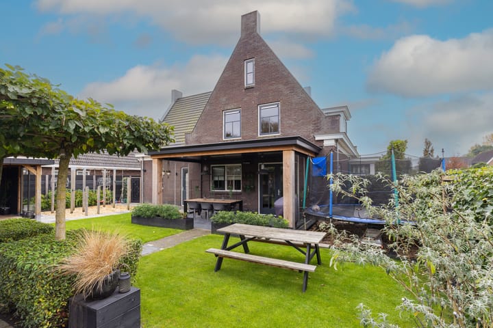 Foto 25 van De Rode Eenhoorn 10