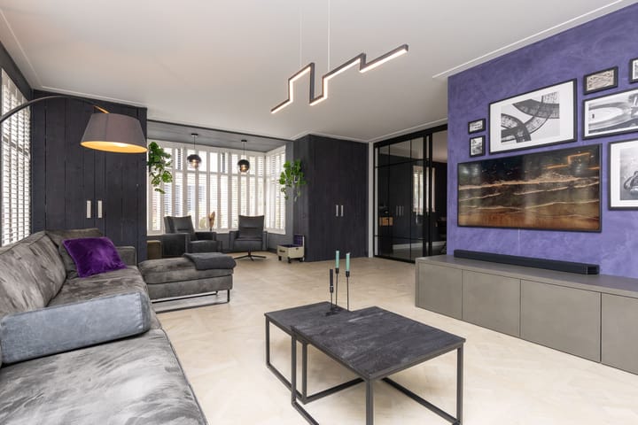 Foto 2 van De Rode Eenhoorn 10