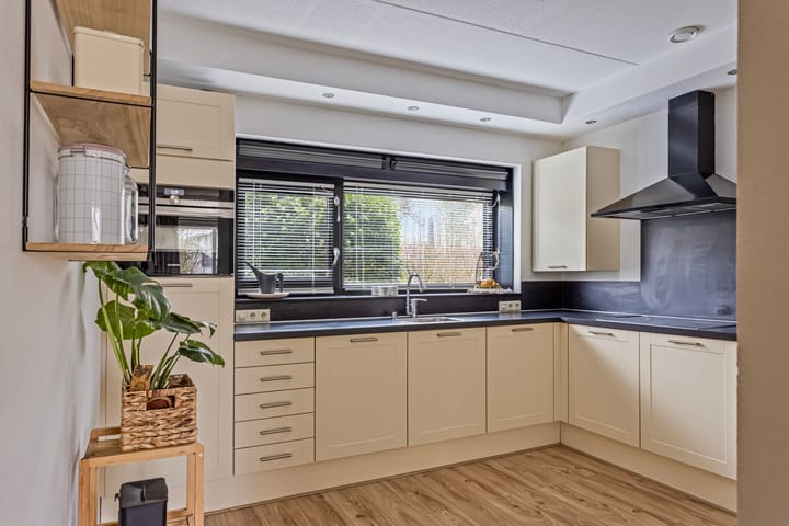 Foto 12 van Charles Leickertweg 3