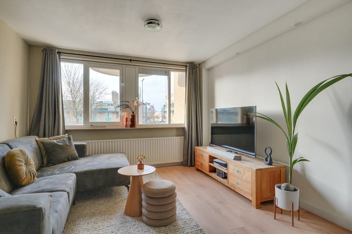 Foto 2 van Amelandstraat 6